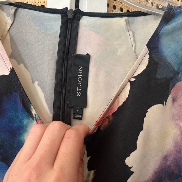 St. John Silk Floral Blouse - Picture 3 of 4